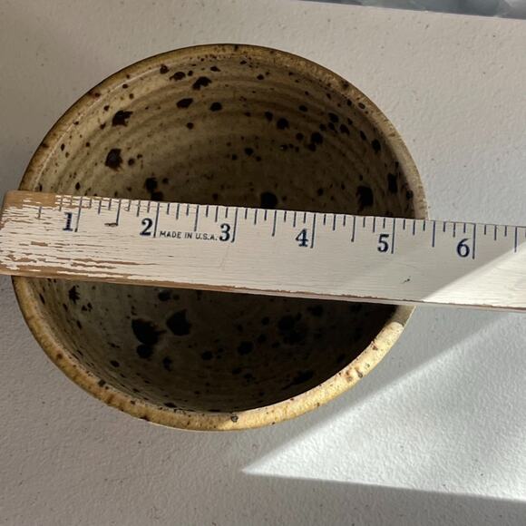 Studio Art Pottery Bowl 2 set Hand Thrown 5.5" Rustic Tan Brown Speckled Matte - Picture 7 of 9